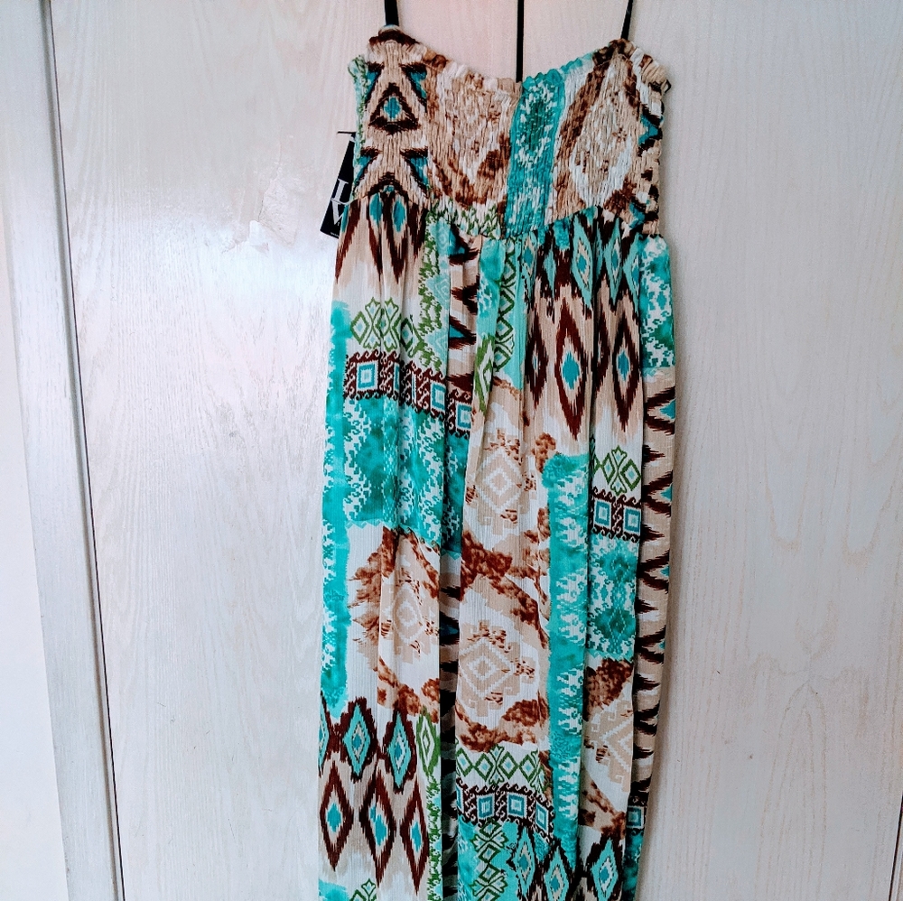 NEW! Strapless summer dress